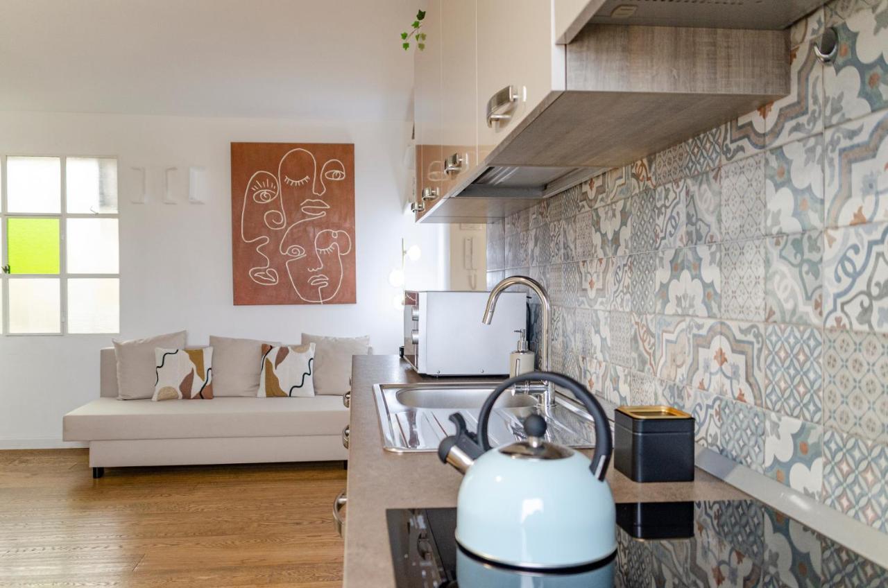 Apulialux Private 100Mq Rooftop Oasis W Jacuzzi Apartment Bari Exterior photo