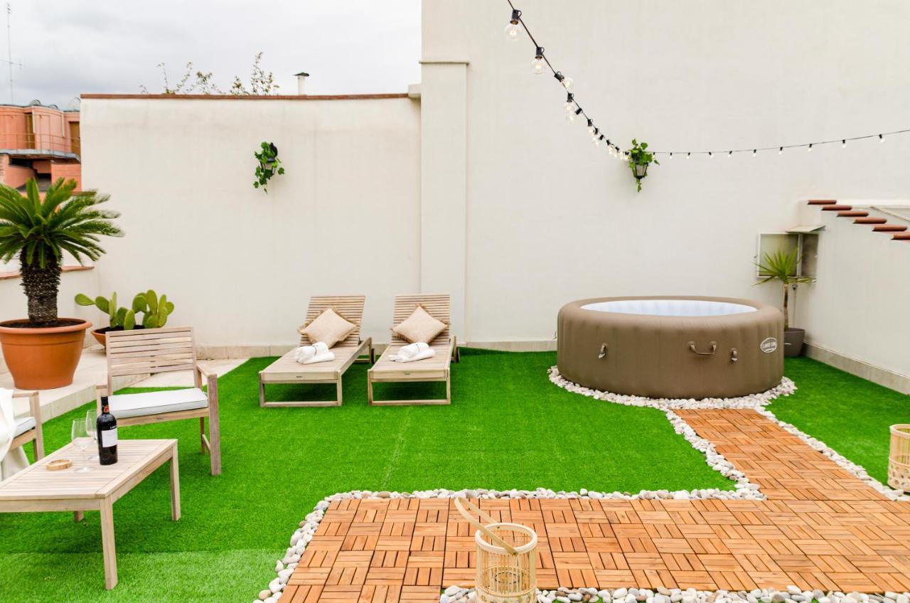 Apulialux Private 100Mq Rooftop Oasis W Jacuzzi Apartment Bari Exterior photo