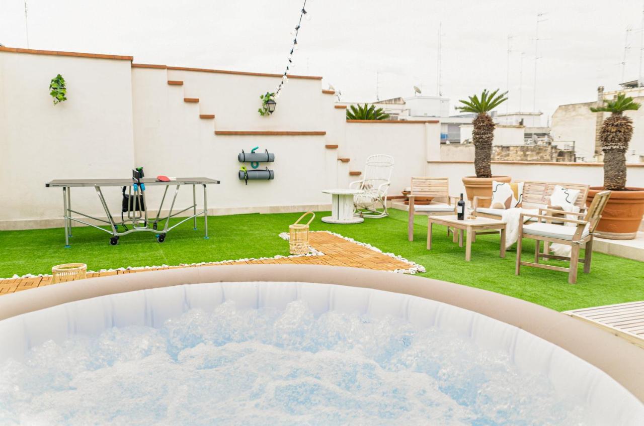Apulialux Private 100Mq Rooftop Oasis W Jacuzzi Apartment Bari Exterior photo